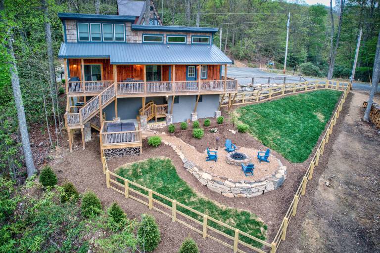 House  Beech Mountain