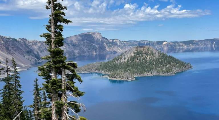 Crater Lake Gateway - Hwy 140 — photo 4
