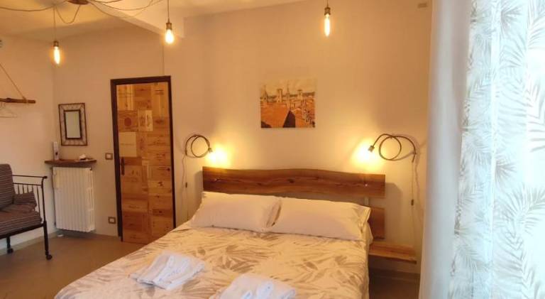 Vacation home with garden, barbecue & terrace | Perfect for remote work in La Morra