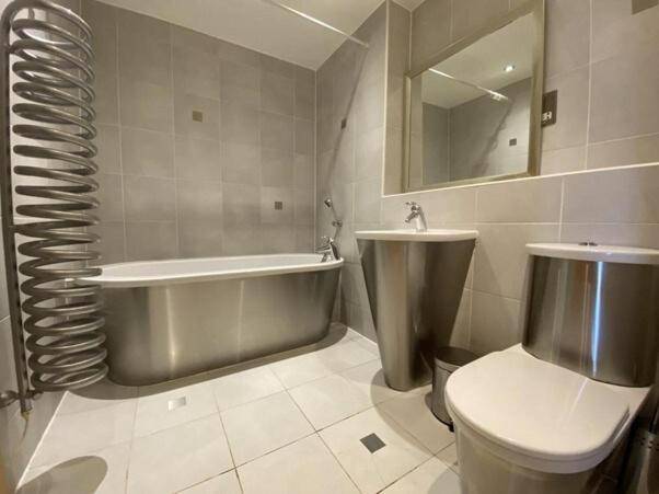 Rental apartment | Next to Cardiff Castle | Pet-friendly — photo 2