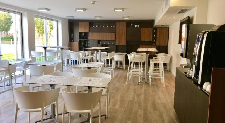 Comfort Hotel MARTIGUES SAINT-MITRE — photo 3