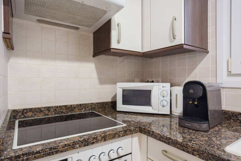 Children-friendly vacation home with garden, fast internet & pool | Beach view | Suitable for remote work | Pet-friendly — photo 5