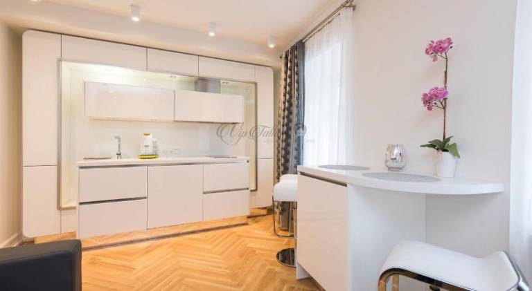 Rental apartment | Near Town Hall Square — photo 2