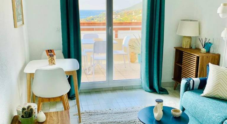 Lovely rental apartment with pool | Beach nearby | Pets are welcome in Theoule-sur-Mer