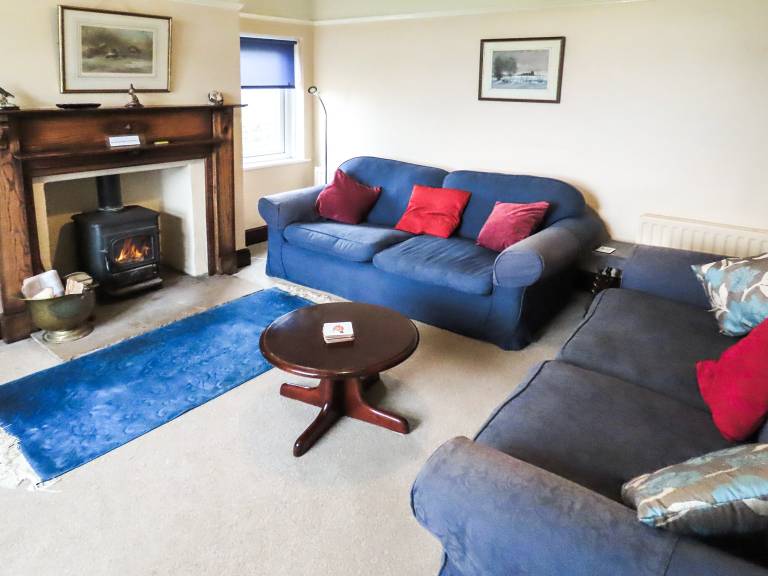 Children-friendly beautiful cottage with garden & BBQ | Pets are welcome — photo 2