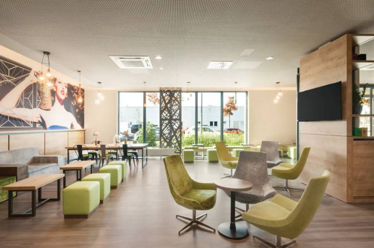 Super 8 by Wyndham Mainz Zollhafen — photo 3
