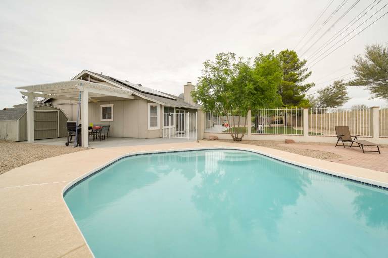 North Phoenix Home w Pool 18 Mi to Downtown