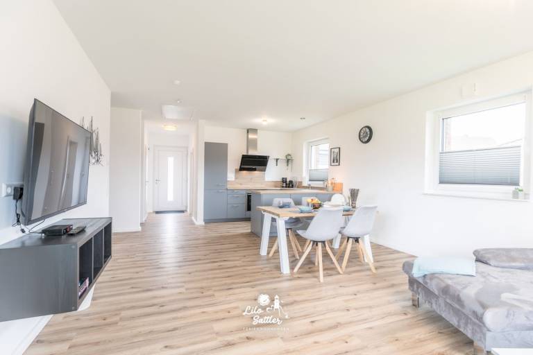 Top-Neubau Ferienhaus für 4 Personen mit Hund + Terrasse und Garten — photo 4