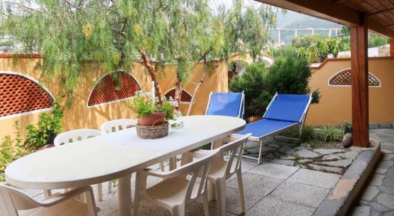 House with garden in Sanremo