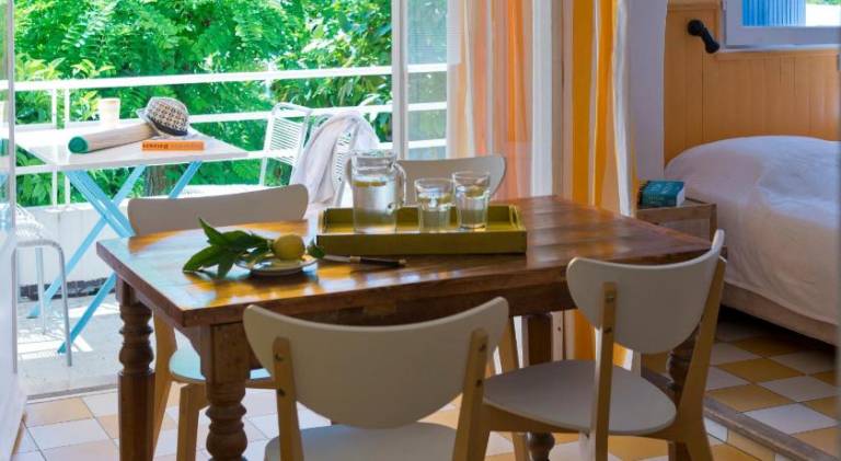 Family-friendly nice serviced apartment with terrace, pool & yard | Beach nearby | Good for workation | Pets are welcome — photo 2
