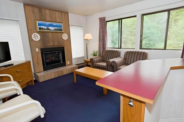 Sequim Bay Lodge — photo 2