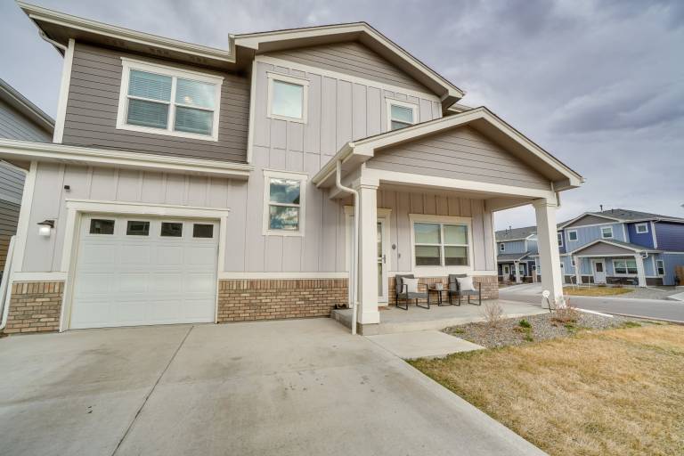 Fire Pit & Shuffleboard Suburban Denver Home