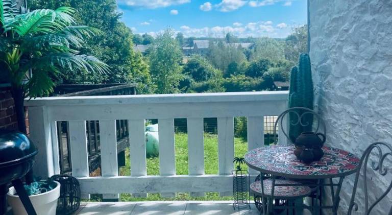 Vacation home with terrace & grill | Good for workation — photo 4