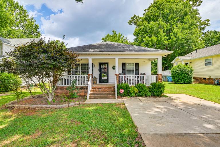 1 Mi to River & Downtown Belmont Cozy Cottage