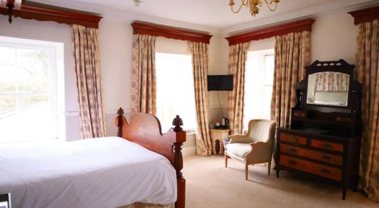 The Eagle House Hotel — photo 2