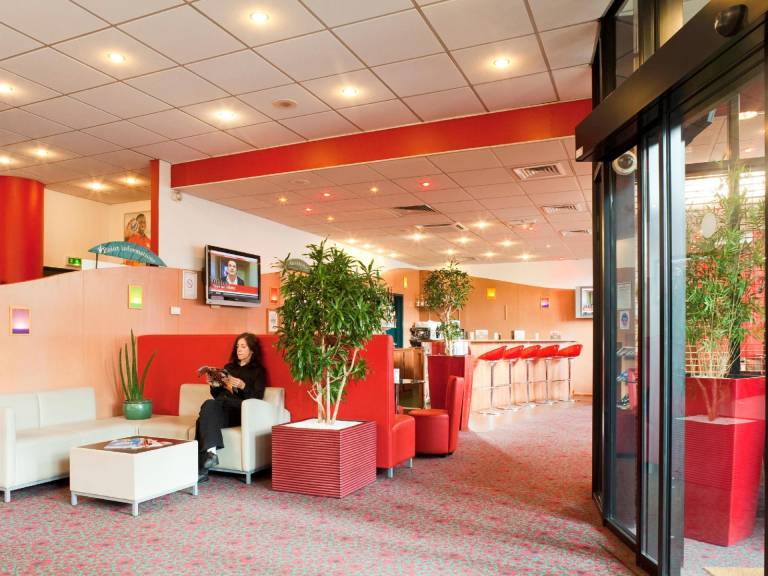 Ibis Paris Pantin Eglise — photo 5