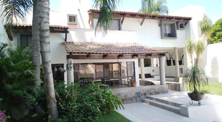 Escapada de Lujo en Ajijic Habitaciones Privadas con Bano vistas Alberca Montanas — photo 4