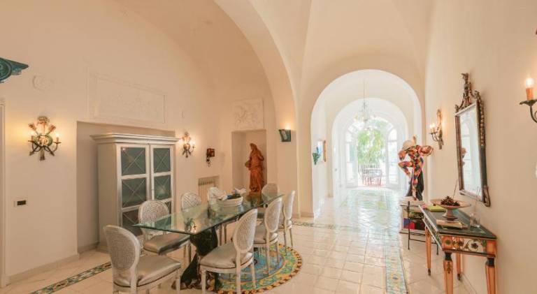 Villa with terrace, garden & hot tub | Pets allowed — photo 2