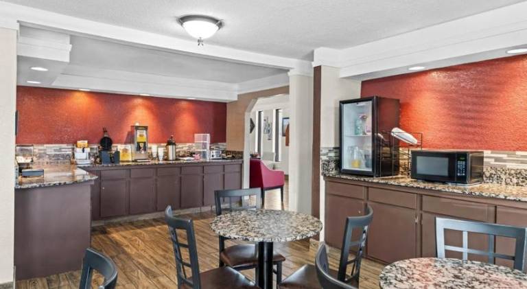 Red Roof Inn Ardmore — photo 4
