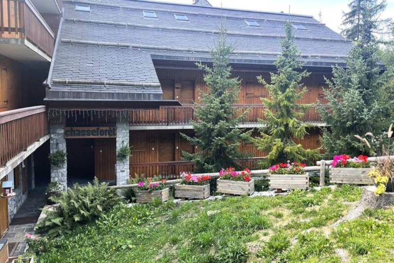 Beautiful holiday apartment with patio | Close to the ski | Pets allowed — photo 2