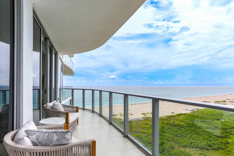 Apartment  Singer Island