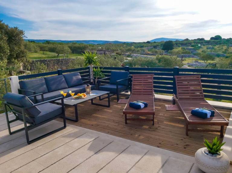 House with private pool & grill | Garden view | Pets allowed — photo 2