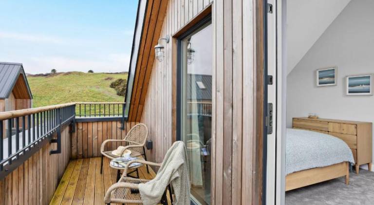 House with hot tub & pool | Pets are welcome — photo 3