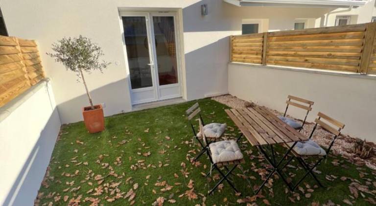 House with yard, terrace & grill | Pets allowed — photo 4