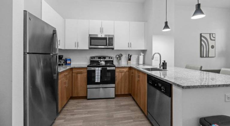 Apartment with pool in Tempe, AZ