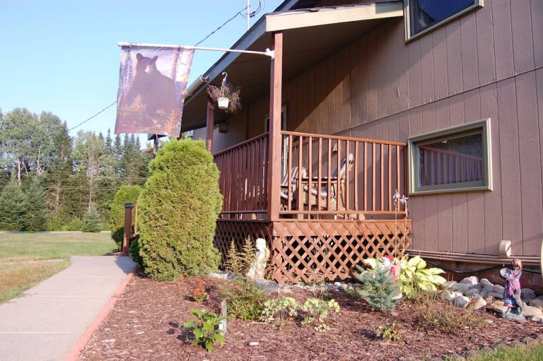 House  Twin Mountain