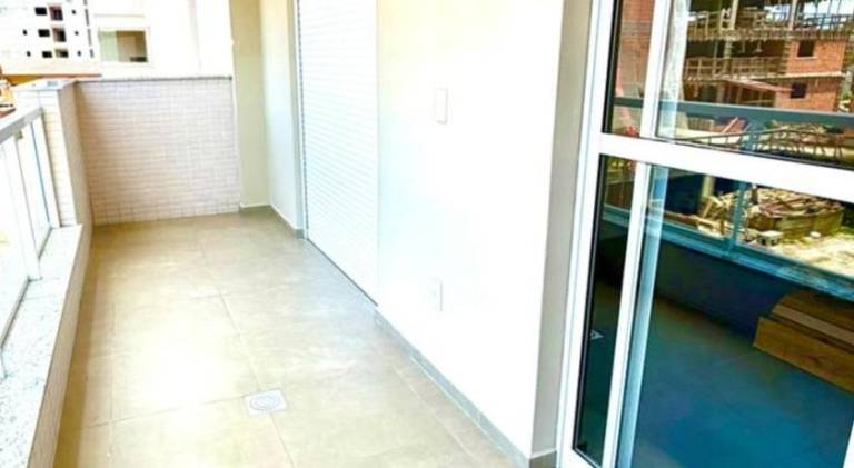 Apartment with pool — photo 5