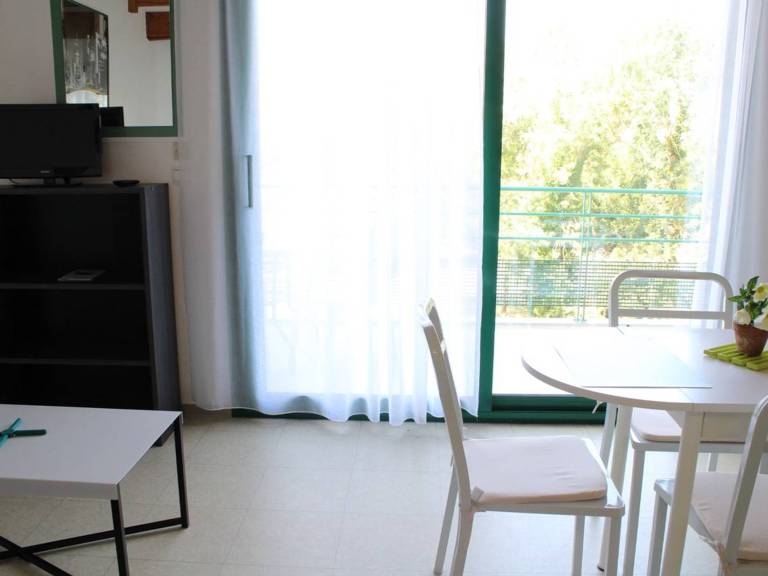 Bright duplex with balcony and parking - 4 sleeps La Rochelle — photo 3