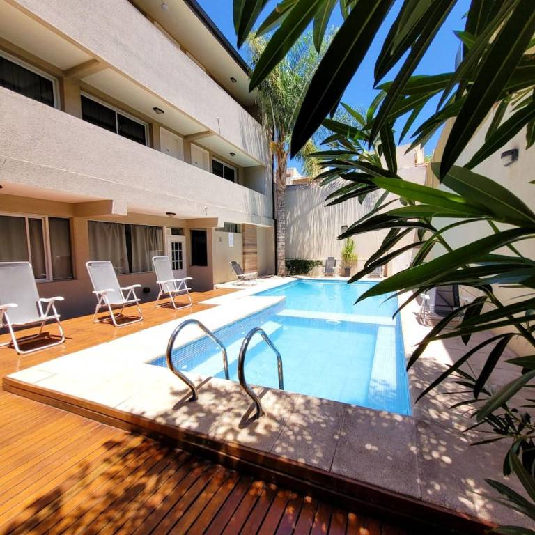 Charming serviced apartment with pool, barbeque & hot tub | Pet-friendly — photo 3
