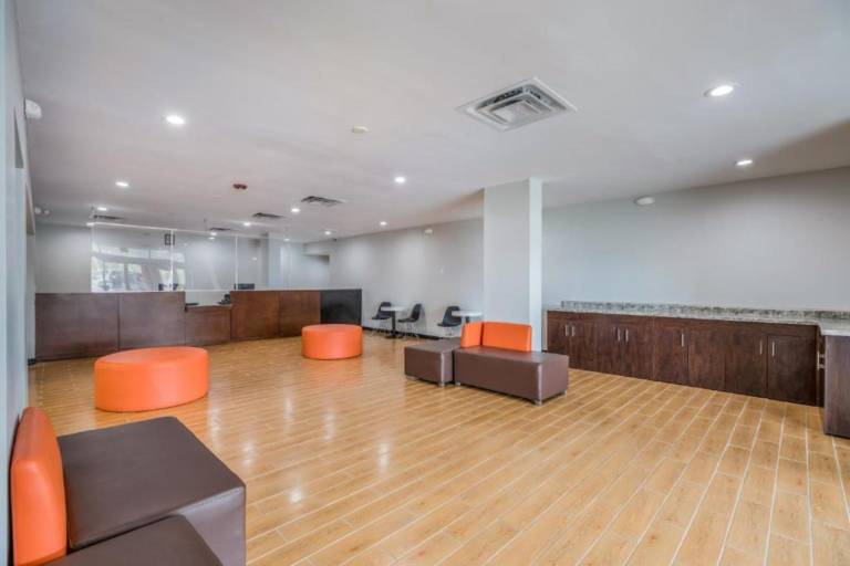 OYO Hotel Orlando Airport — photo 2