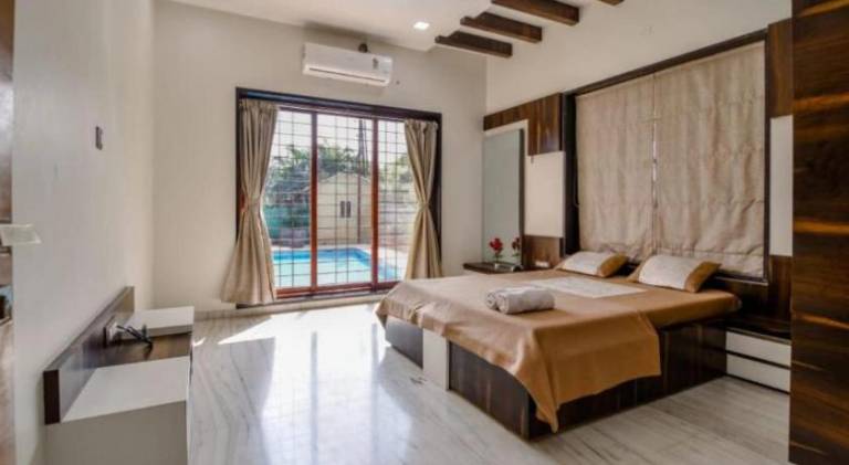 Villa with pool | Pets are welcome in Nashik