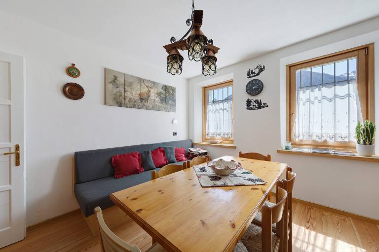 Apartment with fast internet & yard | Garden view — photo 4
