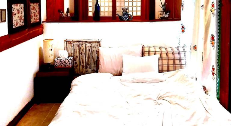 Atelier Entire House Hanok Stay. Jeonju Hanok Village Late Sleep Travel – Atelier 'Geodaga' — photo 2