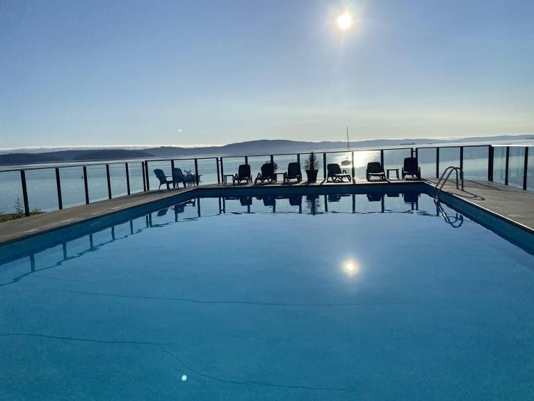Condo  Gabriola