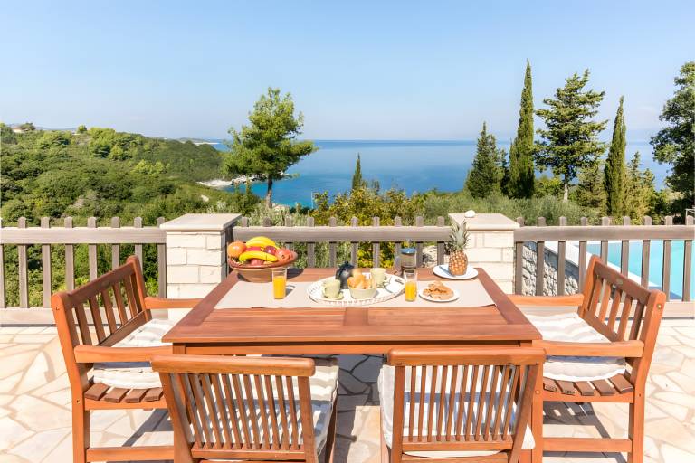 Villa Paxos