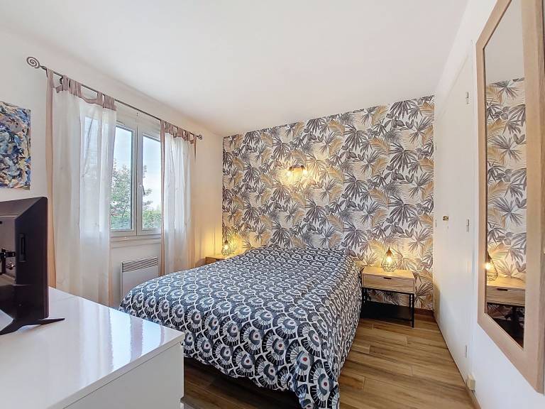Charming house with terrace & yard | Pets are welcome — photo 2