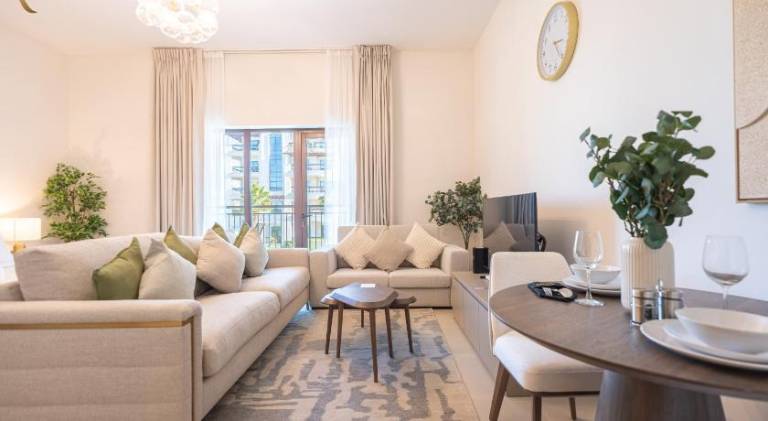 Wonderful apartment with patio | Suitable for remote work | Dogs allowed in Abu Dhabi
