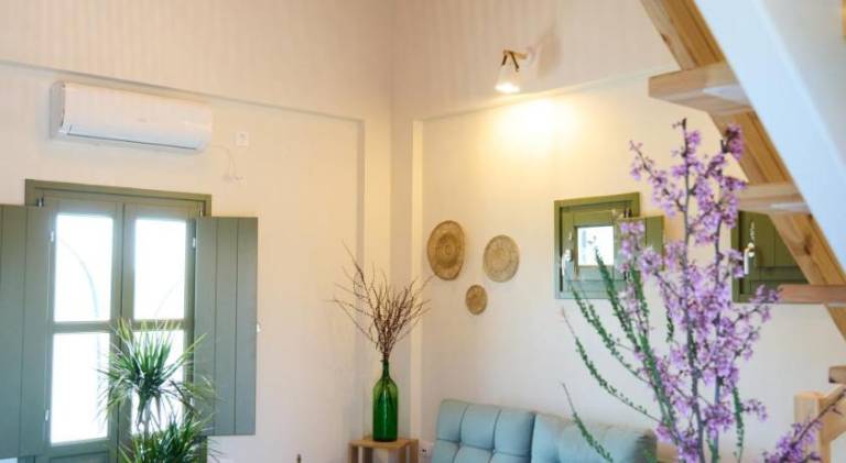"La Familia" Boutique Private Maisonettes near the sea in East Mani