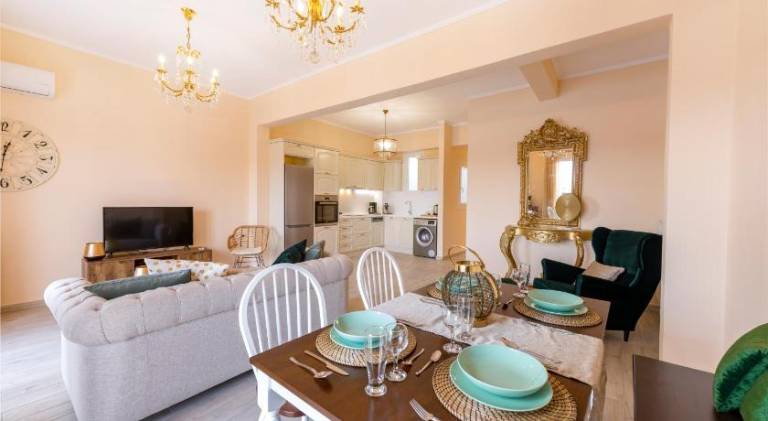 Holiday apartment with 2 rooms for 6 persons — photo 3