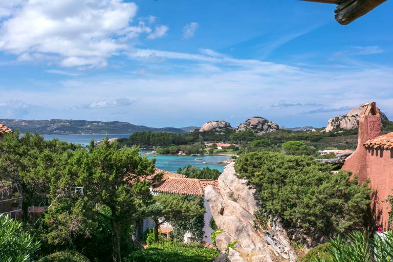 Nice vacation home | Sea view | Beach nearby | Dogs allowed in Baja Sardinia
