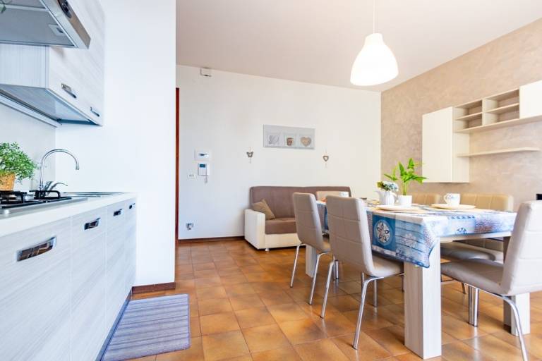 Rental apartment with 2 rooms for 5 persons — photo 4