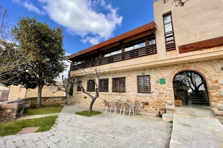 Casa Madarcos