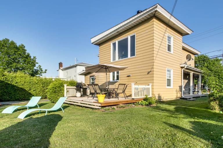 House Deschaillons-sur-Saint-Laurent