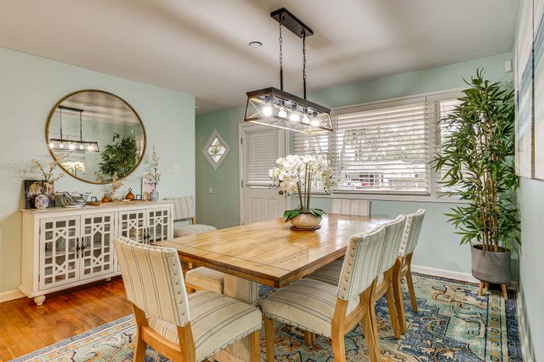 5 Mi to Historic Dtwn Beaufort: Family Gem w/ Yard — photo 2