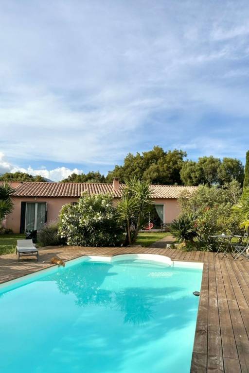 Child-friendly charming villa with terrace, private pool & barbeque | Pets are welcome in Sartene