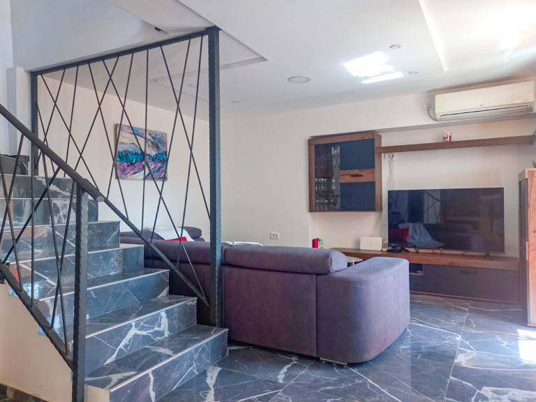 Children-friendly house with yard & BBQ | Nature view | Pets allowed — photo 2